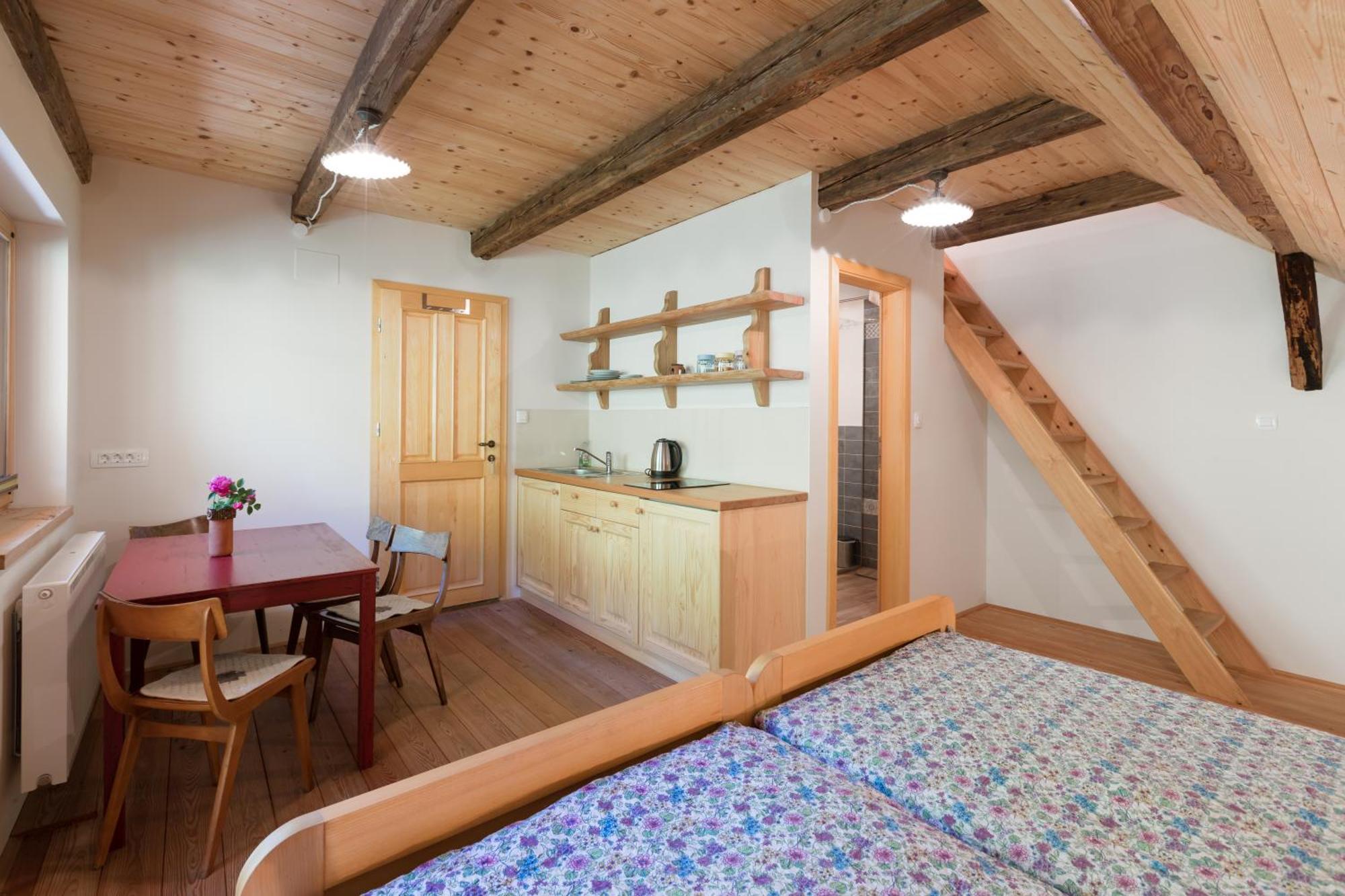 Homestead Farm Tesnak Gorenja Vas  Стая снимка