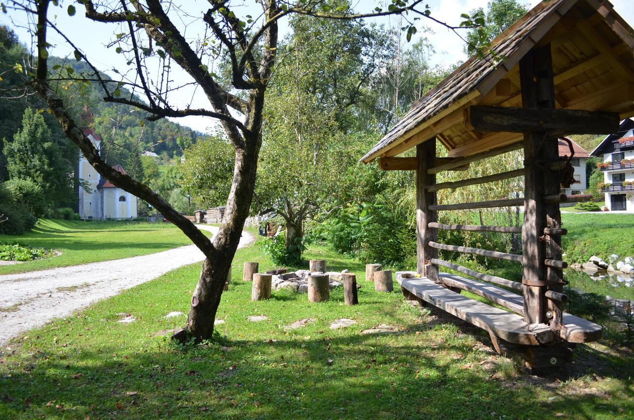 Homestead Farm Tesnak Gorenja Vas  Екстериор снимка